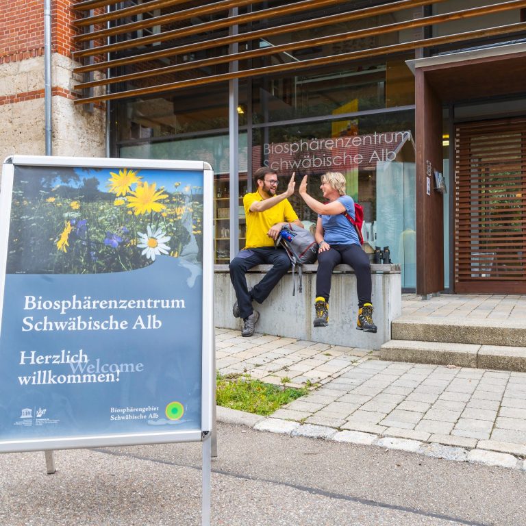 Eingang zum Biosphärenzentrum Schwäbische Alb Eingang zum Biosphärenzentrum Schwäbische Alb